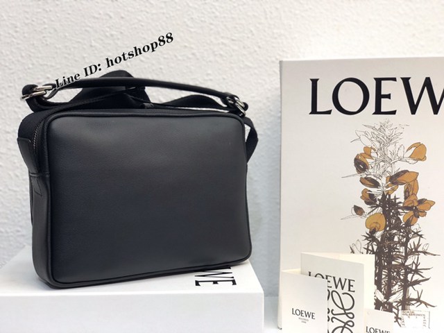 Loewe專櫃新款男包 羅意威military messenger XS小號郵差包 11358 lyw1001